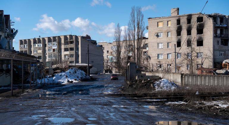 Short World Many Death in Ukraine Long Arrest in Egypt AI Governance US Postal Rates Up to the UN